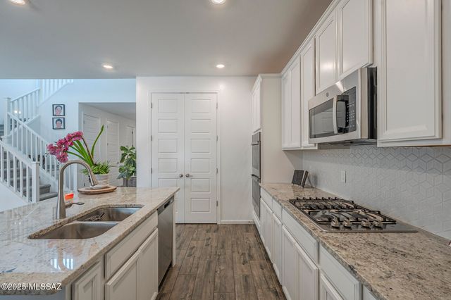 13073 E Cembeline Lane, Tucson, AZ 85747