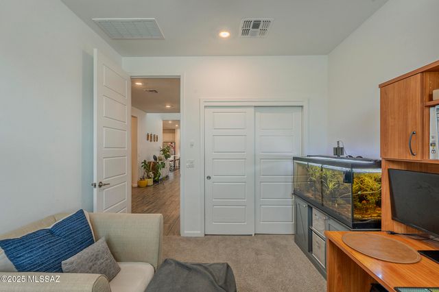 13073 E Cembeline Lane, Tucson, AZ 85747