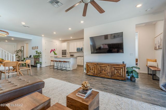 13073 E Cembeline Lane, Tucson, AZ 85747