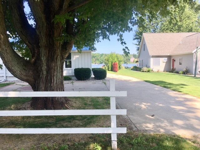 416 W Russell Drive, Coldwater, MI 49036