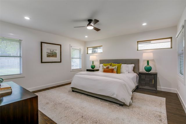 6207 Royal Lane, Dallas, TX 75230