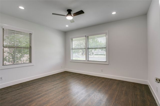 6207 Royal Lane, Dallas, TX 75230