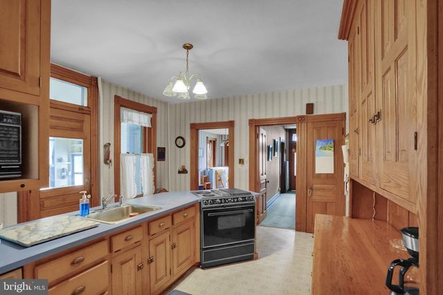 15179 KUTZTOWN RD, Kutztown, PA 19530