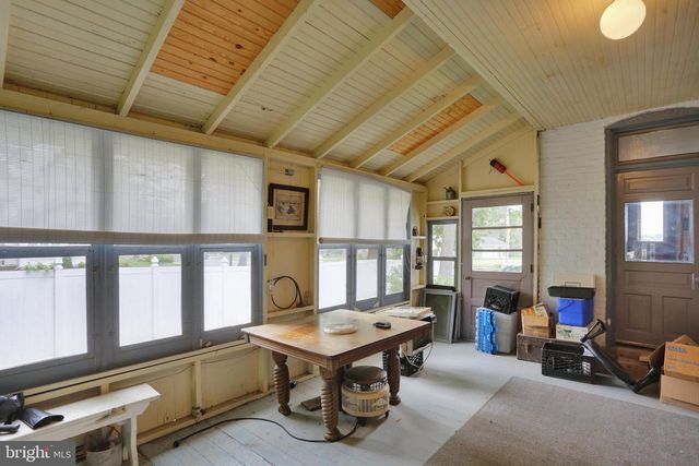 15179 KUTZTOWN RD, Kutztown, PA 19530