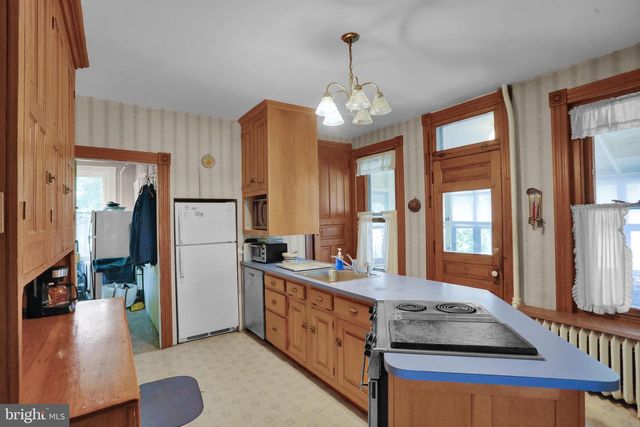 15179 KUTZTOWN RD, Kutztown, PA 19530