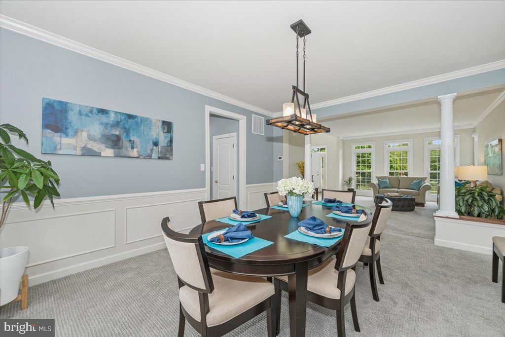 Image 12 of property listing at 15125 ROLLINMEAD DR, Gaithersburg, MD 20878