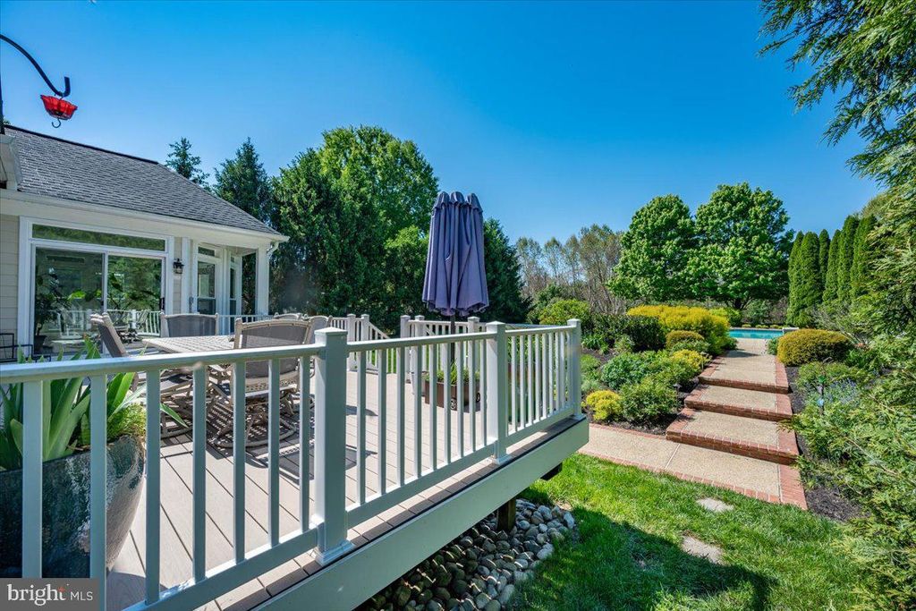 Image 69 of property listing at 15125 ROLLINMEAD DR, Gaithersburg, MD 20878