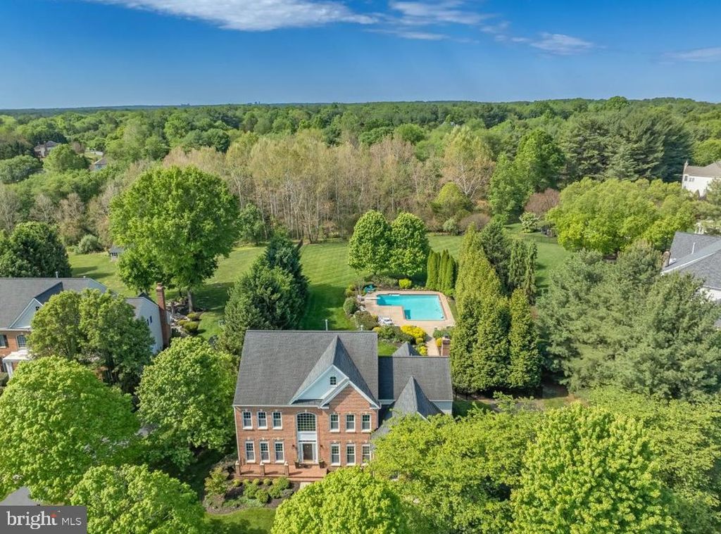Image 80 of property listing at 15125 ROLLINMEAD DR, Gaithersburg, MD 20878