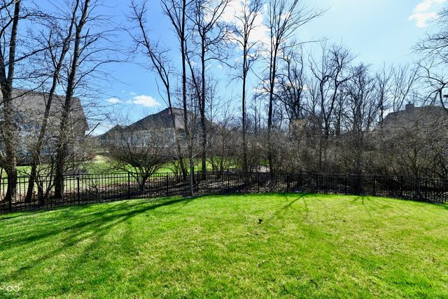 11072 Song Creek Court, Fishers, IN 46040