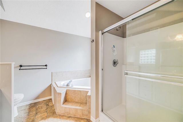 1601 NW Nicholas Drive, Grain Valley, MO 64029