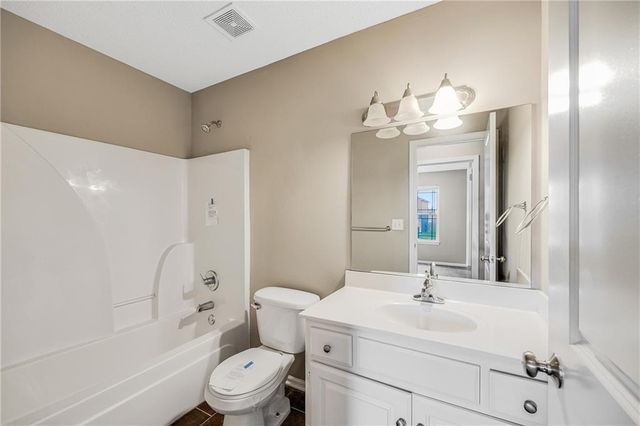 1601 NW Nicholas Drive, Grain Valley, MO 64029