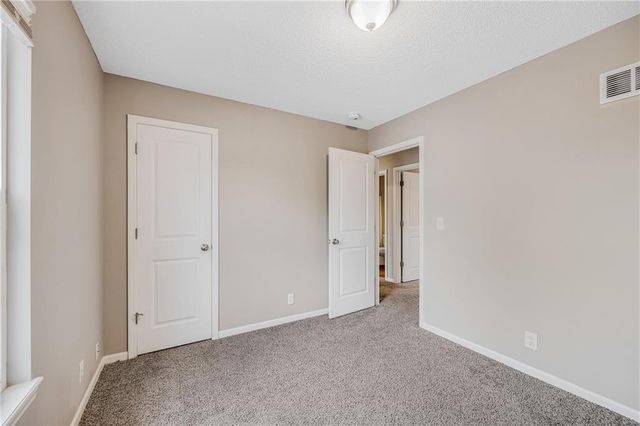 1601 NW Nicholas Drive, Grain Valley, MO 64029