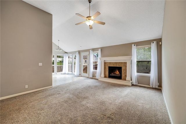 1601 NW Nicholas Drive, Grain Valley, MO 64029