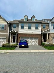 5 Albert Ct, Randolph Twp., NJ 07869