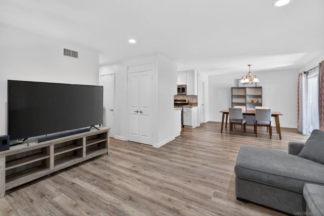 25861 via pera, Mission Viejo, CA 92691