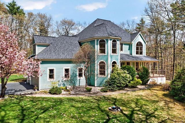 55 Lazarus Way, Salem, NH 03079