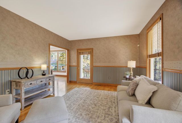 55 Lazarus Way, Salem, NH 03079