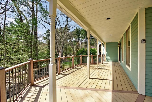 55 Lazarus Way, Salem, NH 03079