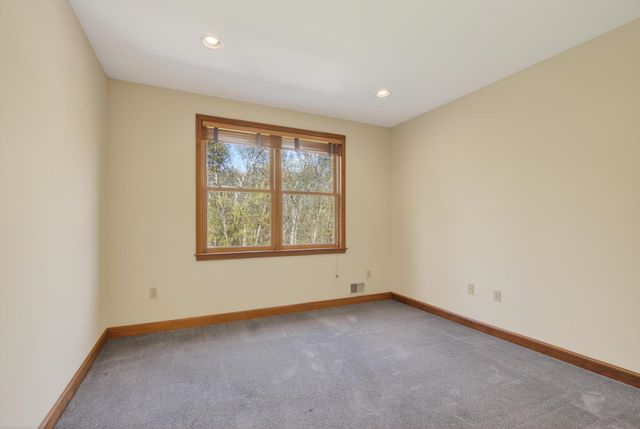 55 Lazarus Way, Salem, NH 03079