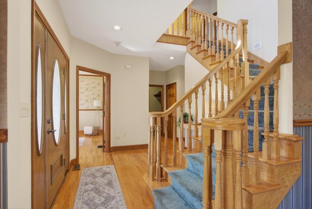 55 Lazarus Way, Salem, NH 03079