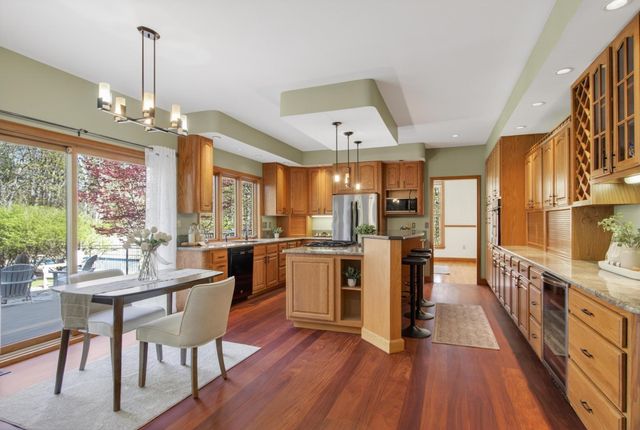 55 Lazarus Way, Salem, NH 03079