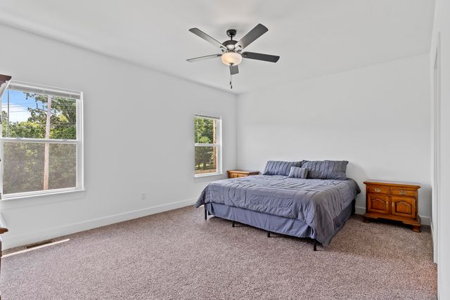 608 N Baywood Drive, Nixa, MO 65714