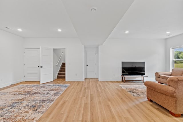 608 N Baywood Drive, Nixa, MO 65714