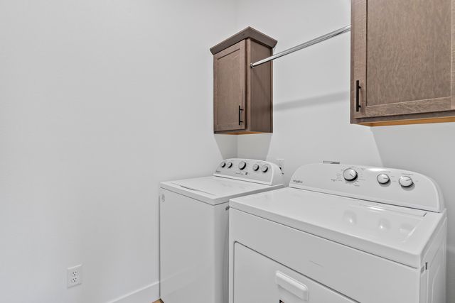 608 N Baywood Drive, Nixa, MO 65714