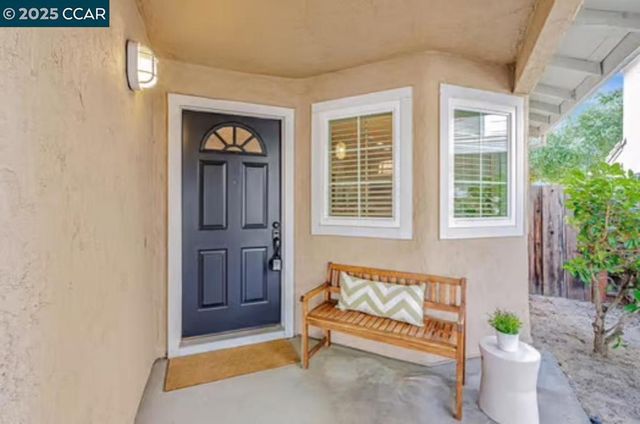 5258 Pebble Glen Dr, Concord, CA 94521