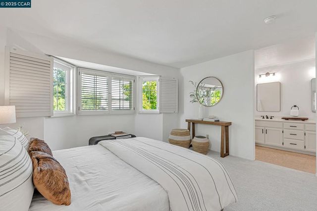 5258 Pebble Glen Dr, Concord, CA 94521