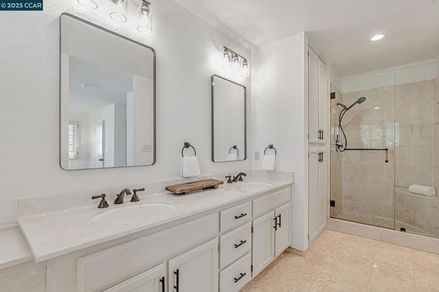 5258 Pebble Glen Dr, Concord, CA 94521