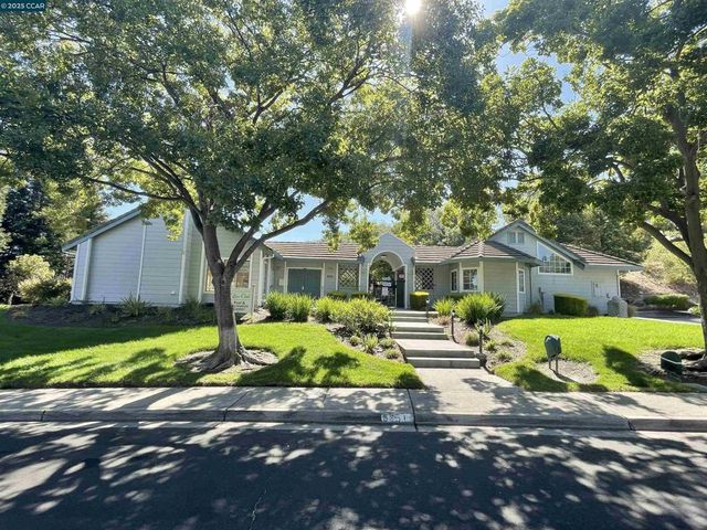 5258 Pebble Glen Dr, Concord, CA 94521