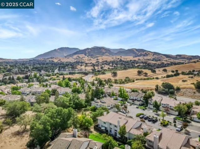 5258 Pebble Glen Dr, Concord, CA 94521