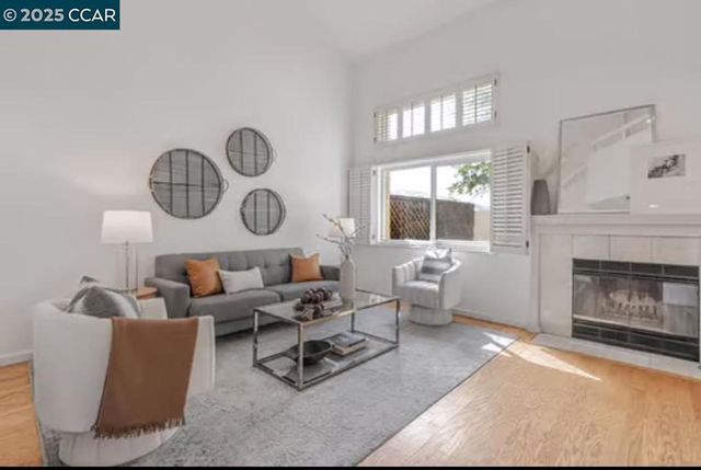 5258 Pebble Glen Dr, Concord, CA 94521