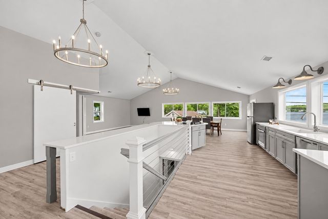 6 Wilson Ave, Spencer, MA 01562
