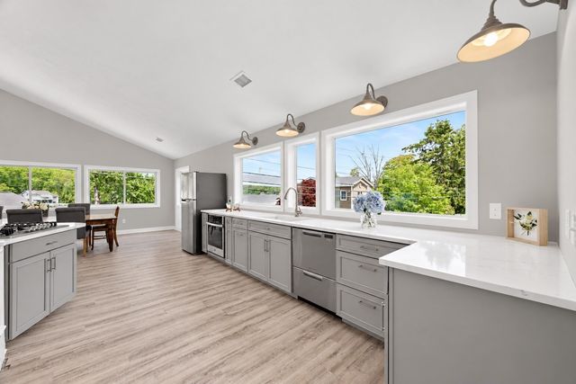6 Wilson Ave, Spencer, MA 01562