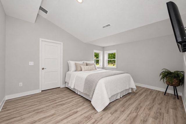 6 Wilson Ave, Spencer, MA 01562
