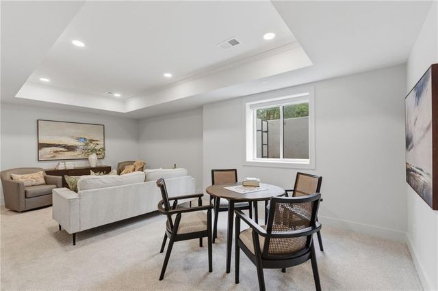 5501 Reeds Road, Mission, KS 66202
