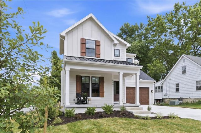 5501 Reeds Road, Mission, KS 66202