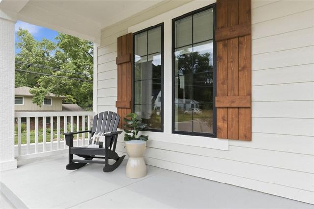 5501 Reeds Road, Mission, KS 66202