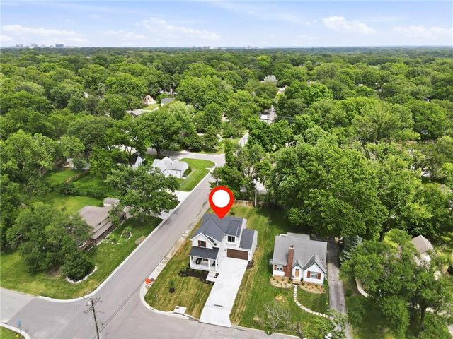 5501 Reeds Road, Mission, KS 66202