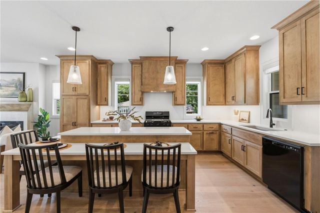 5501 Reeds Road, Mission, KS 66202