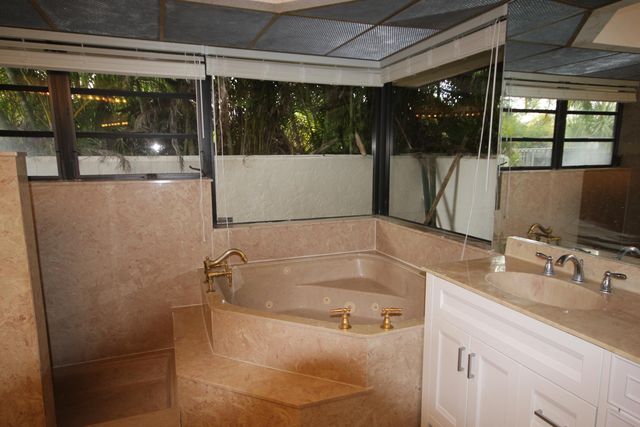 21597 Reflection Lane, Boca Raton, FL 33428