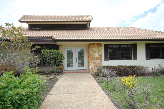 21597 Reflection Lane, Boca Raton, FL 33428