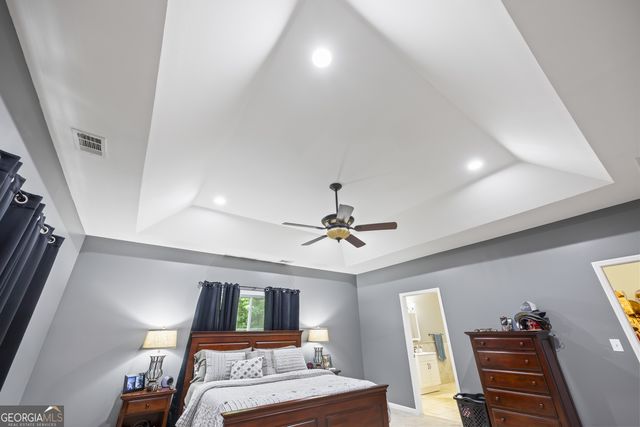 114 Lakeview Way, Martin, GA 30557