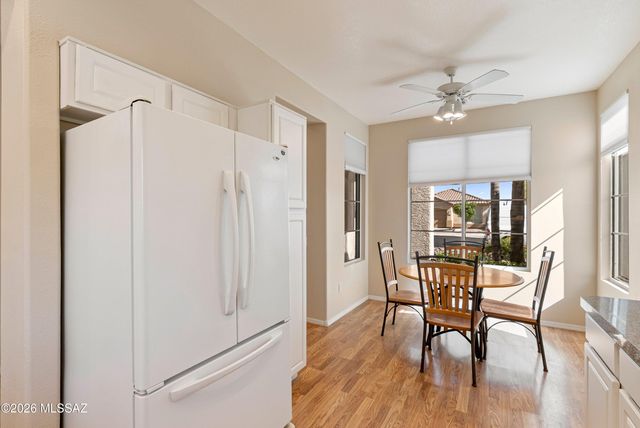 9461 N Twinkling Shadows Way, Tucson, AZ 85743