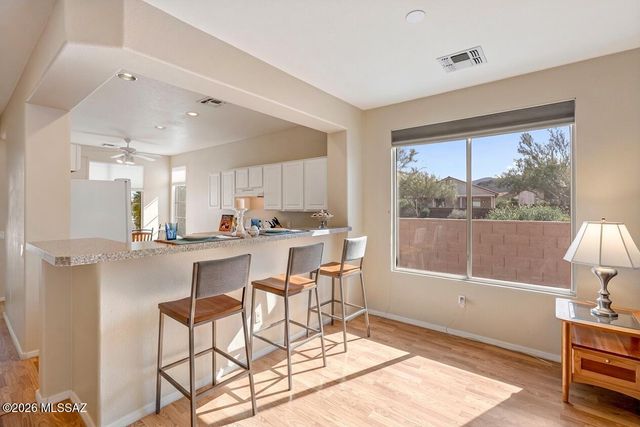 9461 N Twinkling Shadows Way, Tucson, AZ 85743