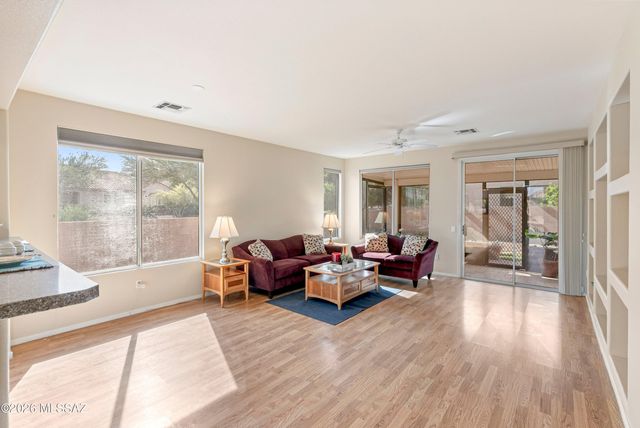 9461 N Twinkling Shadows Way, Tucson, AZ 85743