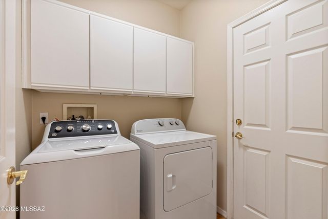 9461 N Twinkling Shadows Way, Tucson, AZ 85743