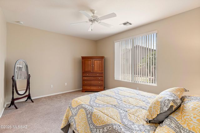 9461 N Twinkling Shadows Way, Tucson, AZ 85743